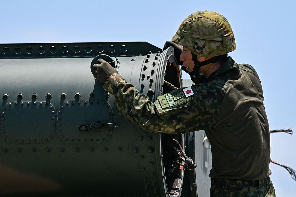 Një ushtar japonez në manovrat ushtarake në Filipinet, 6 maj 2026/Foto nga VCG